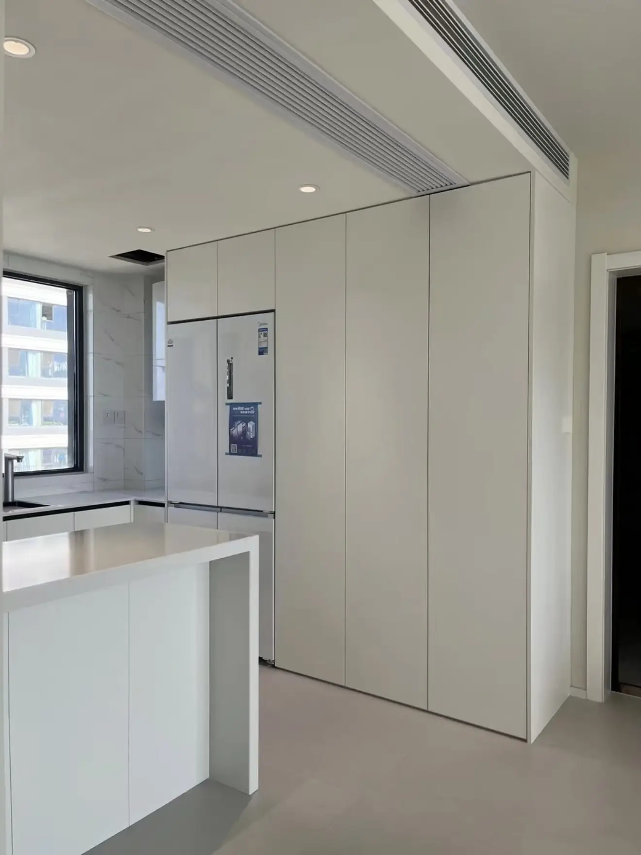 整體櫥柜定制與廚房櫥柜定制，專業(yè)靠譜之選